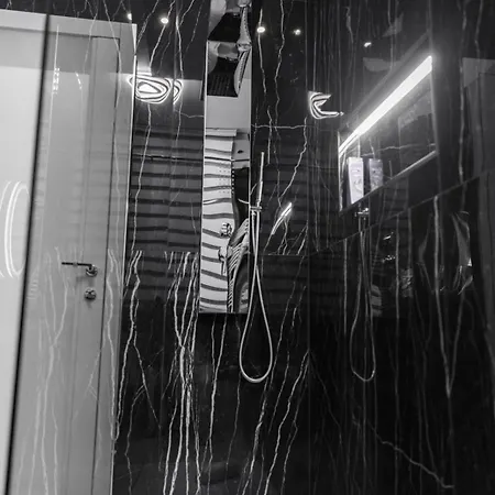 アパート Room& Breakfast Martin's Luxury ボローニャ