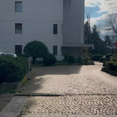 Room& Breakfast Martin's Luxury アパート *